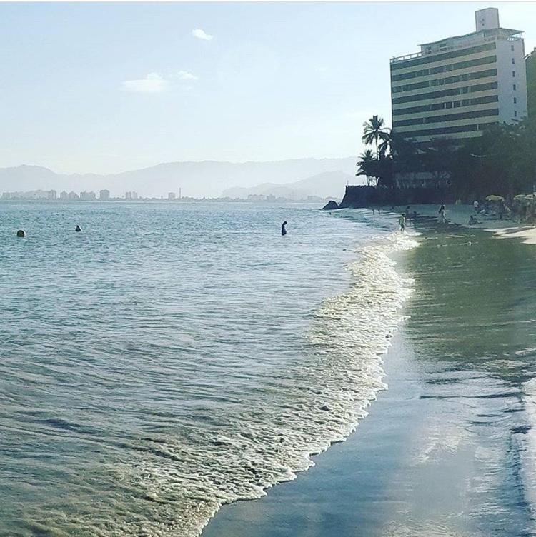 Lindo Apto Praia Martin De Sa Em Condominio Com Piscina, Estacionamento, Wi-Fi 150Mbps,Perto Do Mar!!! Карагуататуба Экстерьер фото